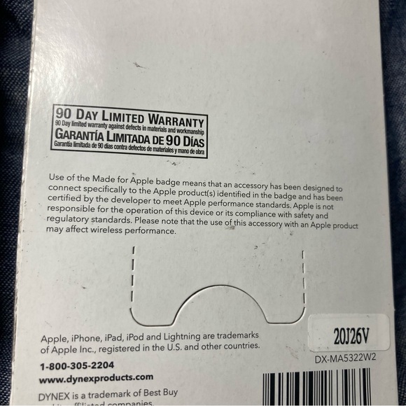 Lot of 2 twin packs: four Dynex Lightning Cables - USB-A, 3 ft, white - Picture 4 of 4